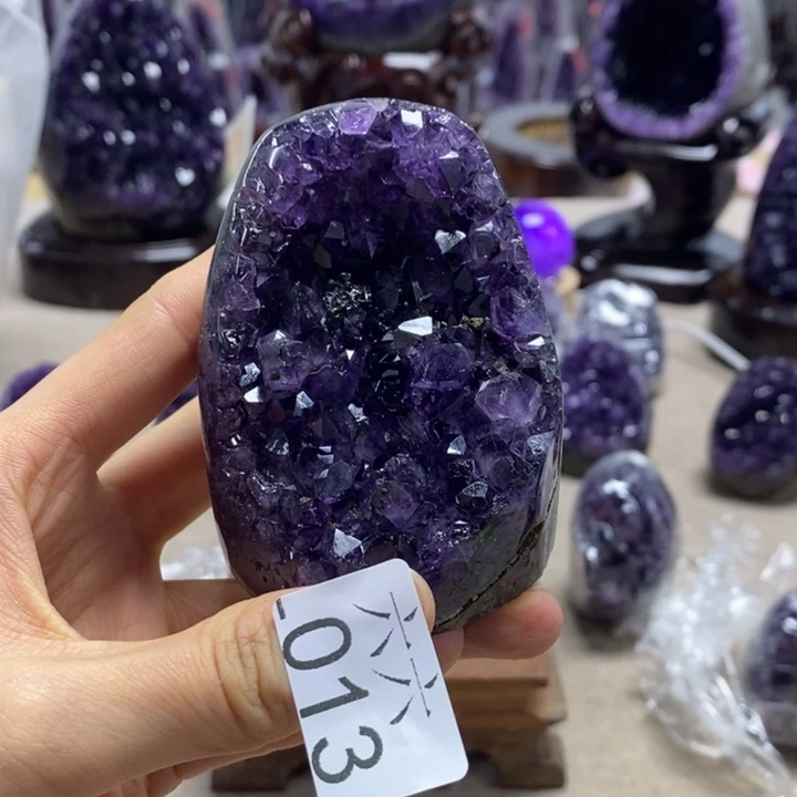 紫晶未镶嵌大型摆件（非配饰）摆件