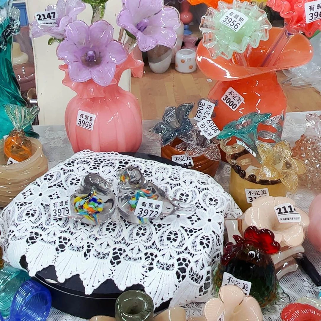 2个瑕鸟 家悦琉璃工艺品裂纹