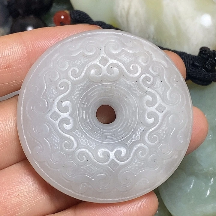 和田玉（糖玉）未镶嵌挂件