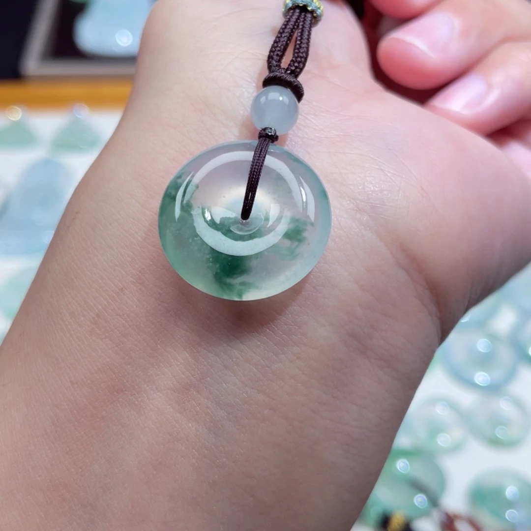 颈饰未镶嵌翡翠扣子