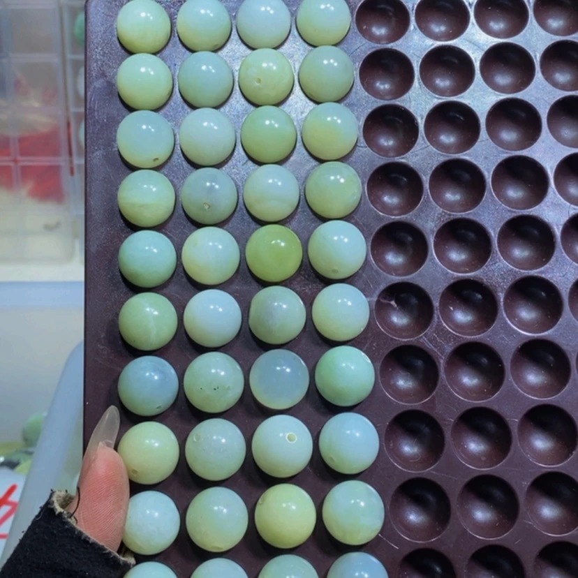 【闪购商品】蛇纹石玉其他未镶嵌70