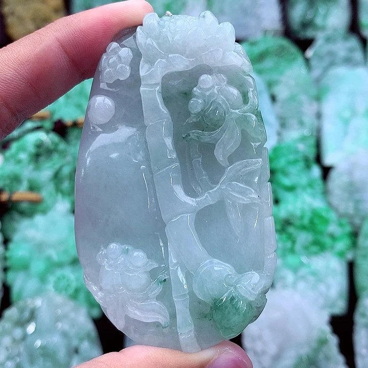 吊坠(不含链)未镶嵌翡翠