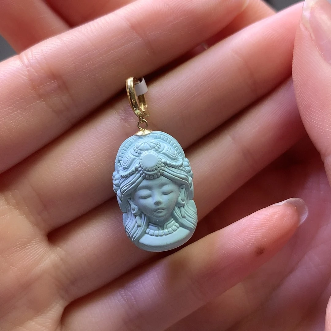 绿松石18K金镶嵌吊坠