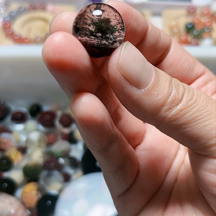 水晶颈饰未镶嵌明*生