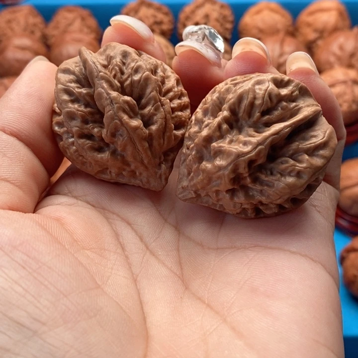 文玩核桃把件八爪金龙