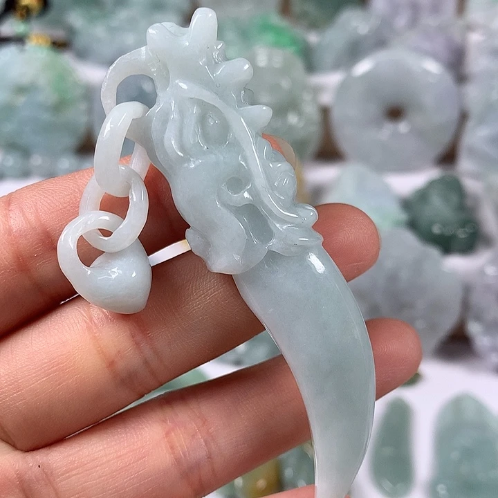 颈饰未镶嵌翡翠大龙牙福利卡厚12+