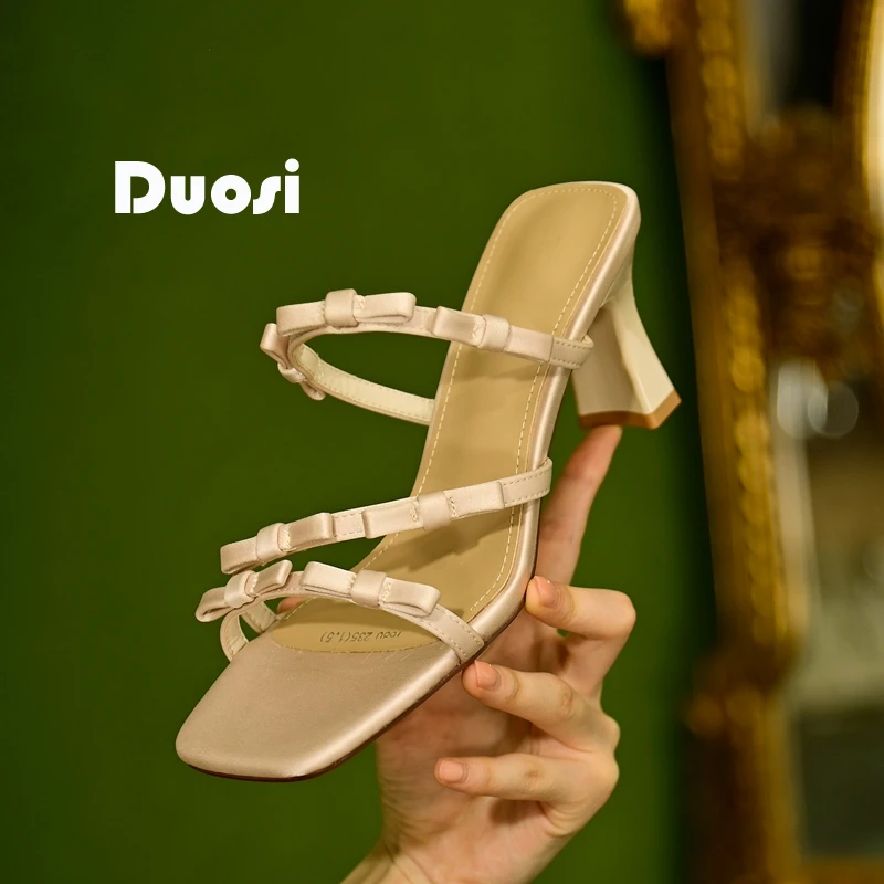 【DUOSI】6.5cm时尚外穿一字拖鞋女夏高跟蝴蝶结甜美仙女凉拖鞋1680