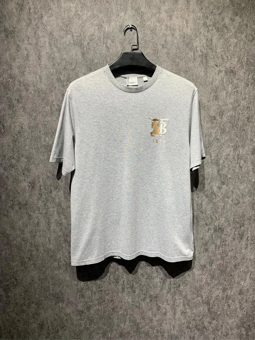 99新 BURBERRY/博柏利 胸前Tb短袖/M码/Y10099905