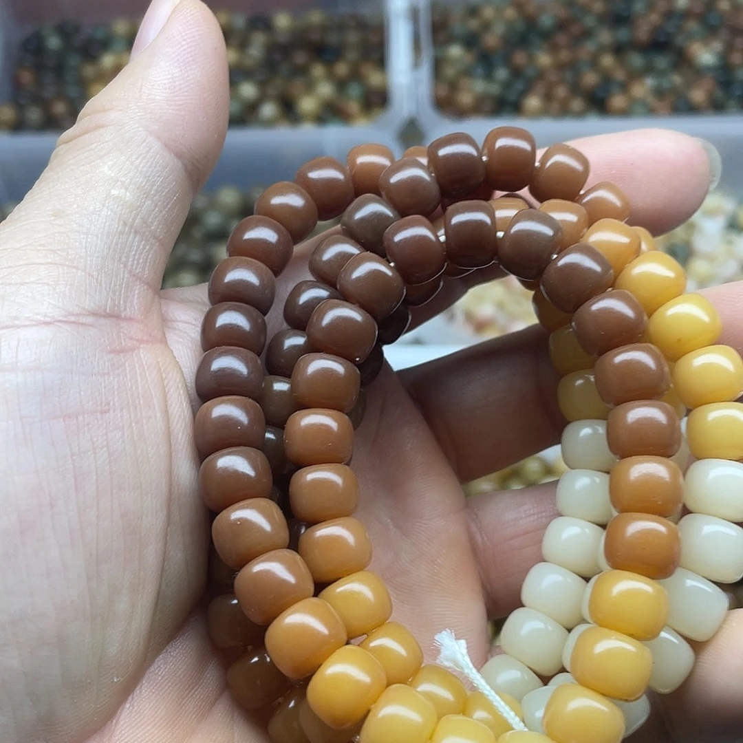 吊坠白玉菩提10、8风化渐变敦114颗