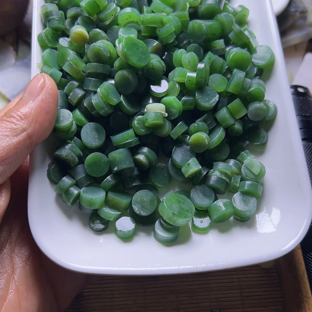 青***房和田玉（糖玉）未镶嵌挂件