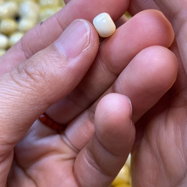 未镶嵌琥珀珠宝奇石天然原矿蜜蜡配饰