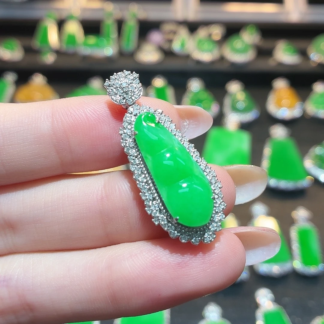 翡翠18K金镶嵌吊坠(不含链)92