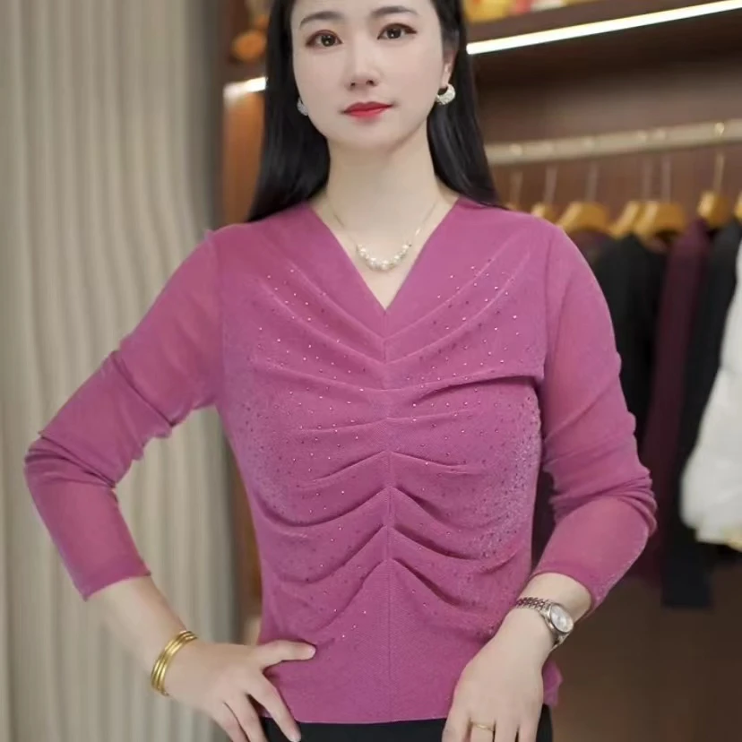2025新款时尚洋气显瘦百搭气质满天星烫钻八褶弹力春季打底衫