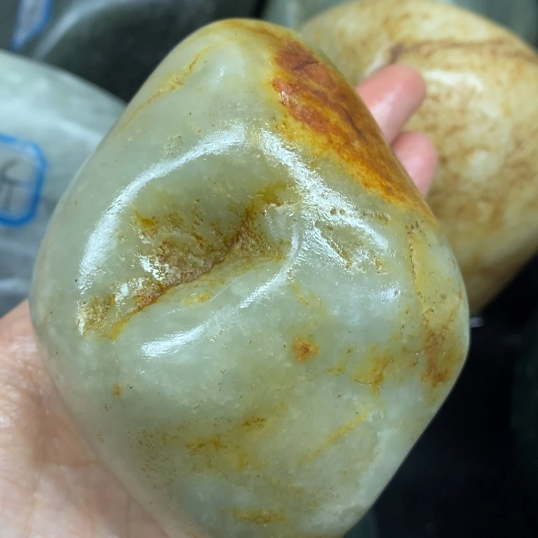 未镶嵌和田玉（糖玉）挂件