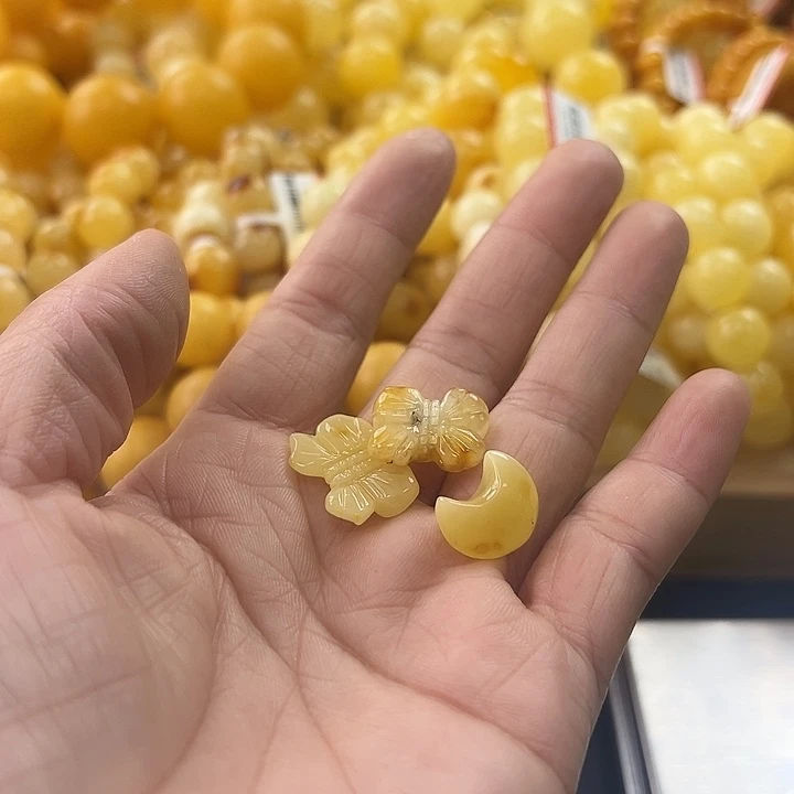 未镶嵌琥珀珠宝奇石