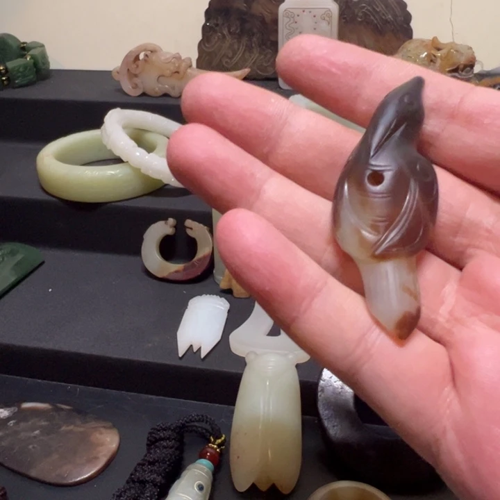 和田玉（糖玉）未镶嵌珠宝奇石