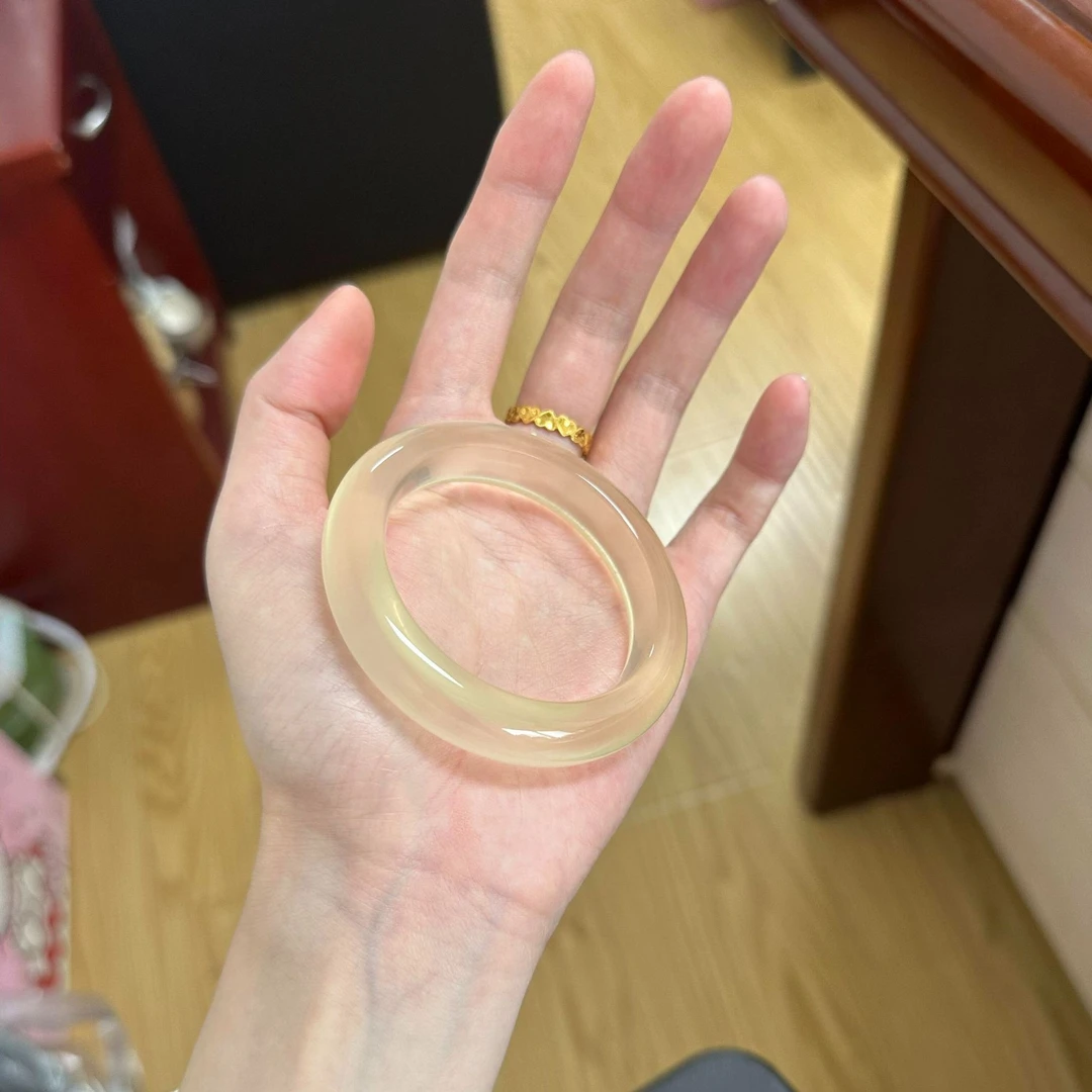 高品毕业级马料香槟金玉髓手镯天然高奢玛瑙小金条玉镯多样性发一