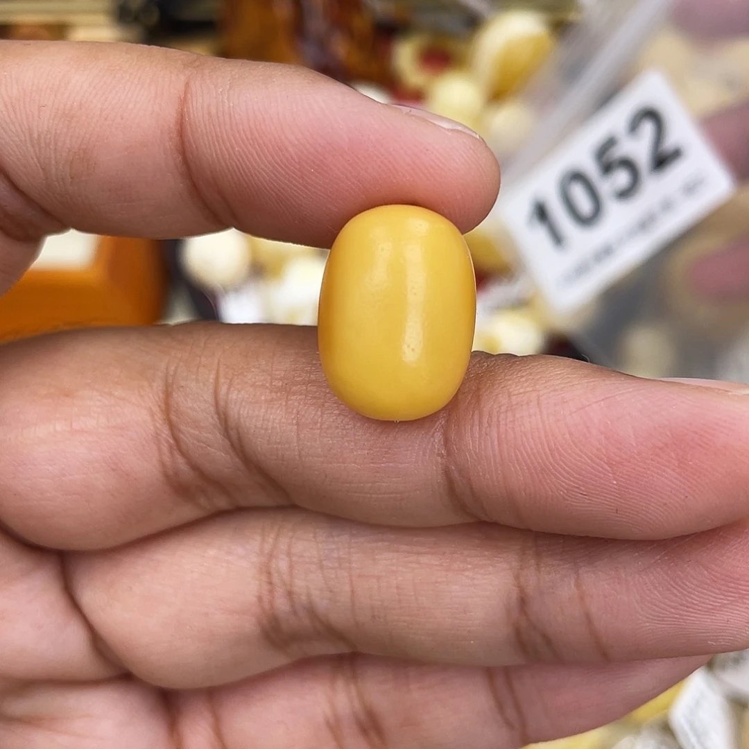 蜜蜡未镶嵌珠宝奇石13