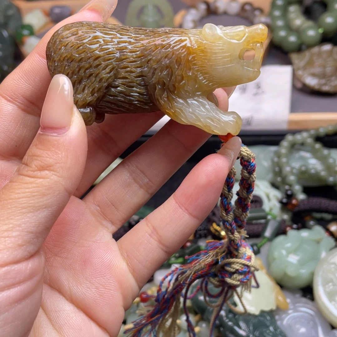 和田玉颈饰未镶嵌