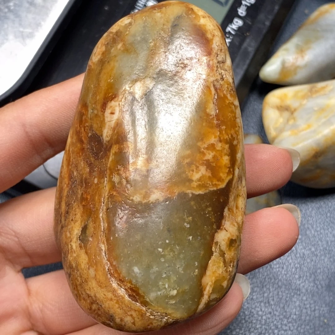 和田玉（糖玉）未镶嵌挂件