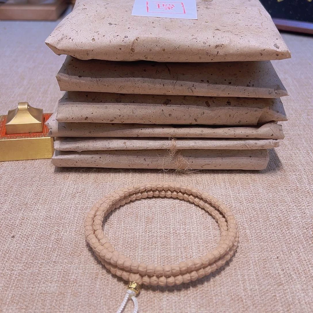 柏香籽/百香籽吊坠掉****牙