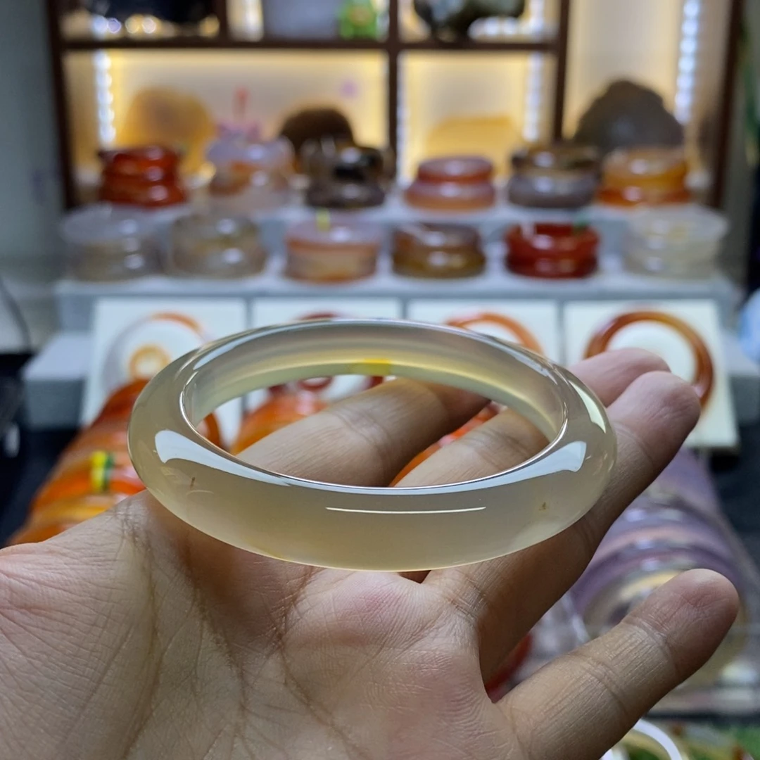 手镯玛瑙/玉髓未镶嵌