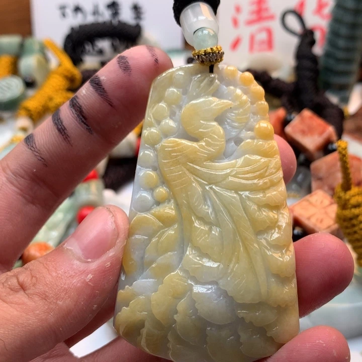 翡翠未镶嵌颈饰保真天然a货翡翠