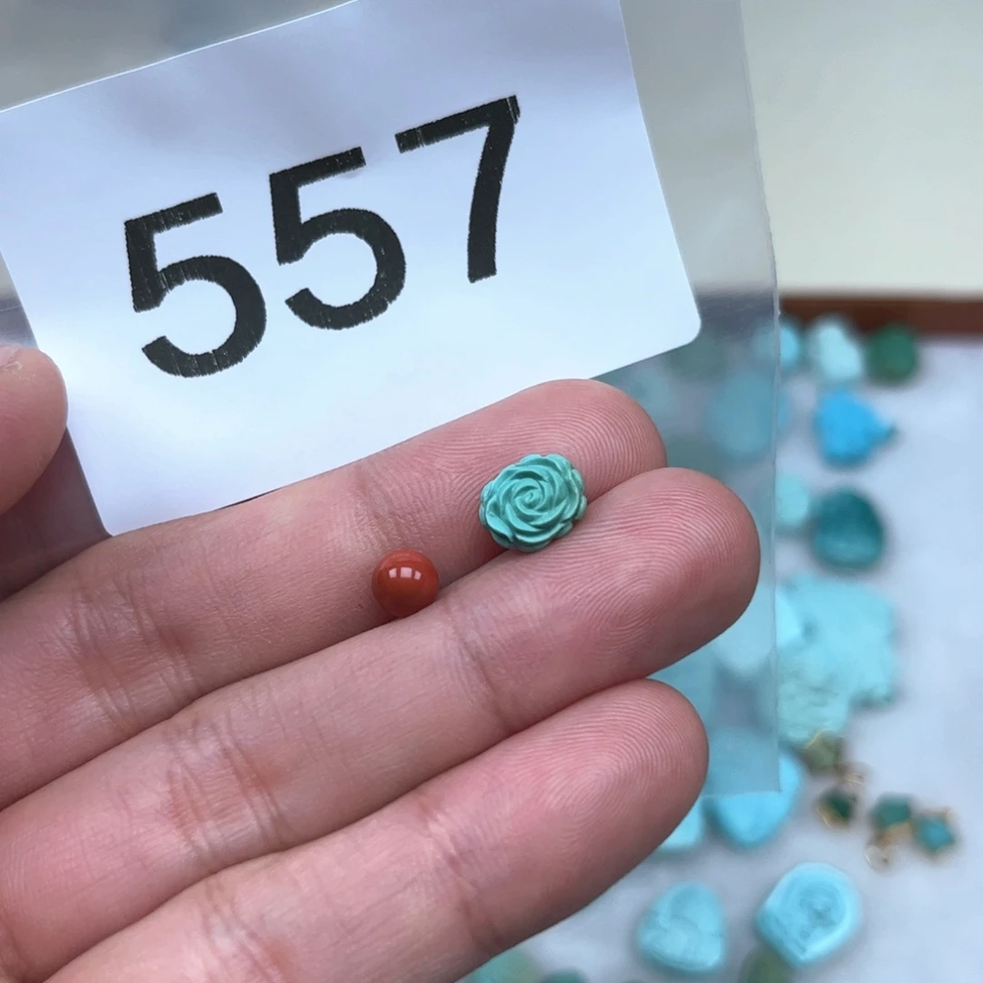 南红玛瑙未镶嵌珠宝奇石