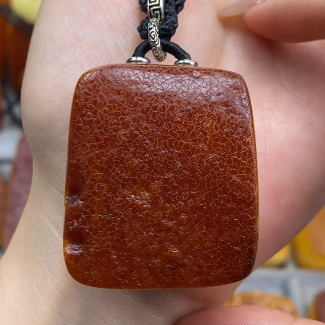 琥珀吊坠(赠链)未镶嵌