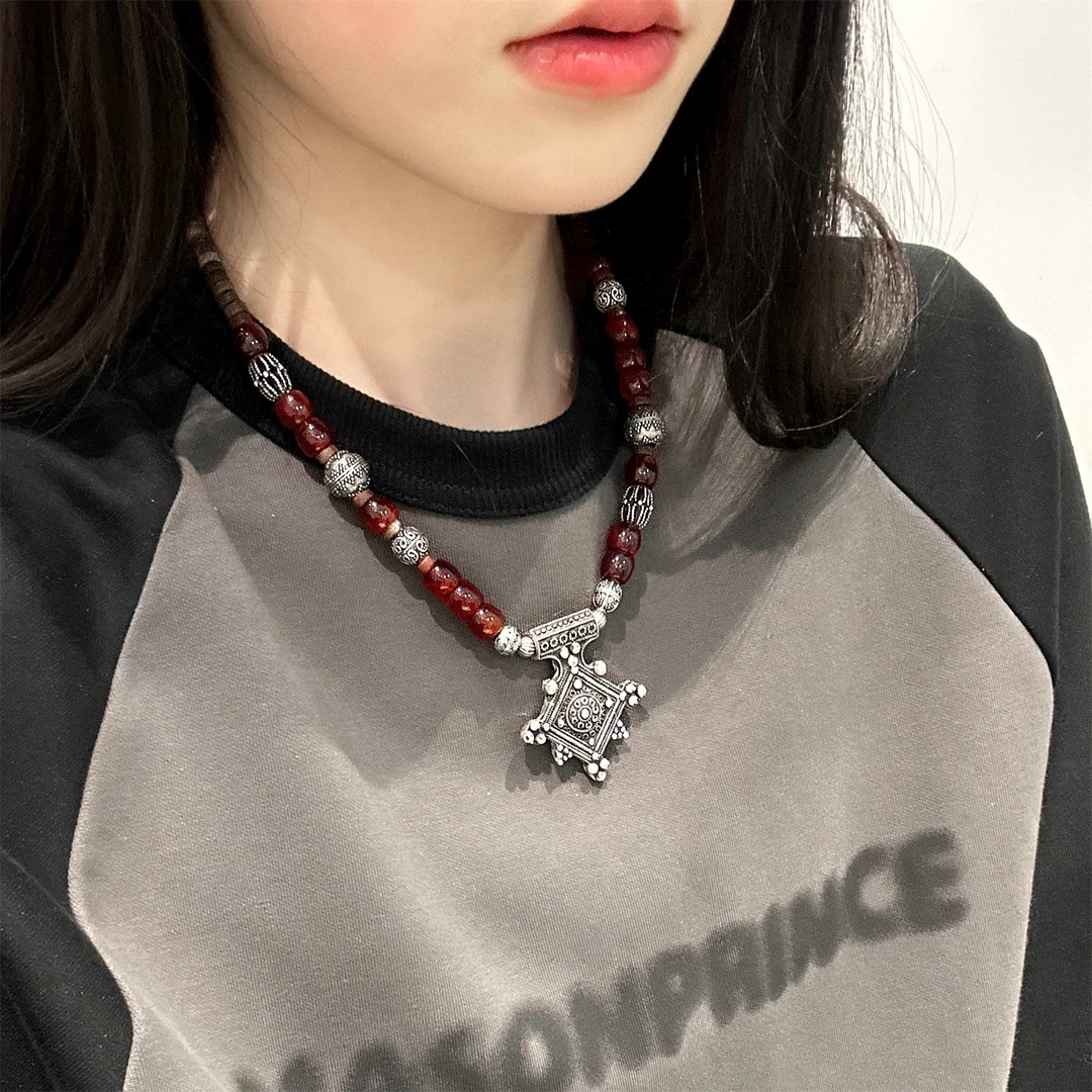 吊坠足银 N17732 摩洛哥手工花朵方牌红色串珠银吊坠项链复古百搭