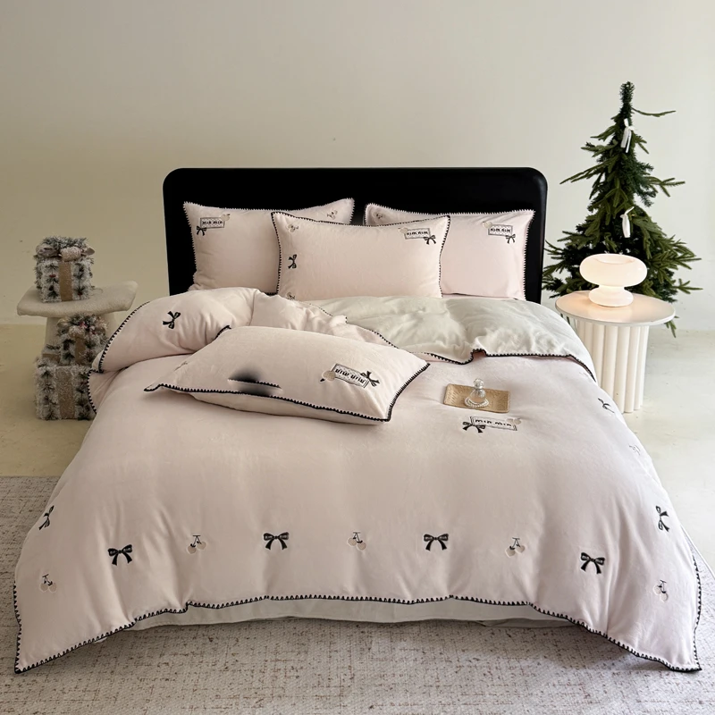 【樱桃千金-粉】慕斯牛奶绒金银丝刺绣四件套