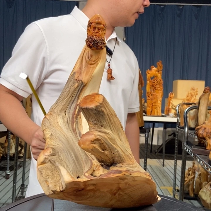 柏木（崖柏）随型摆件