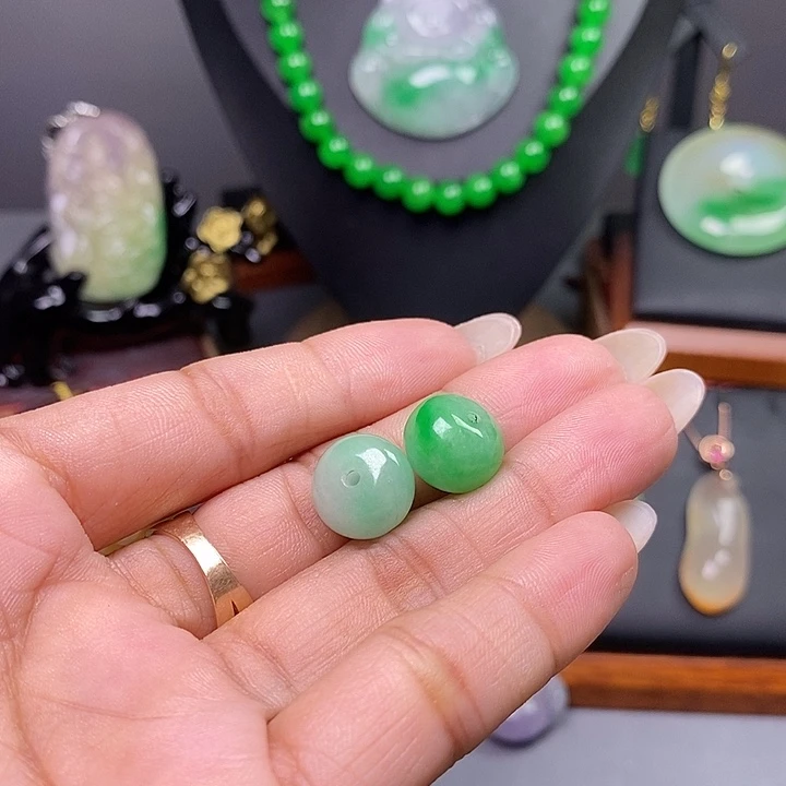 吊坠(赠链)未镶嵌翡翠