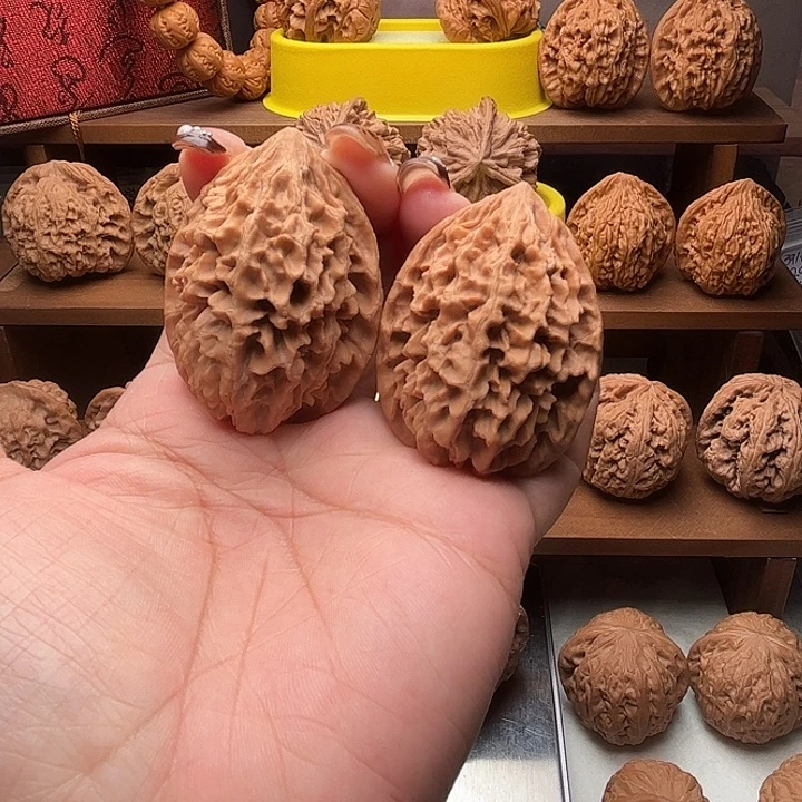 核桃文玩核桃招财鼠全品38