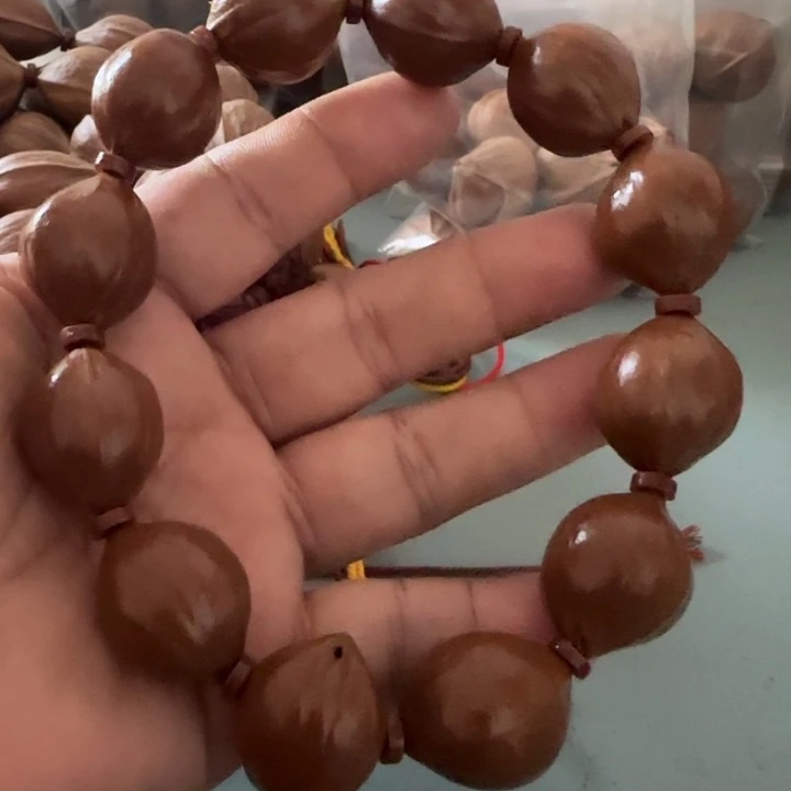 兰***市橄榄核手串橄榄核原皮铁核