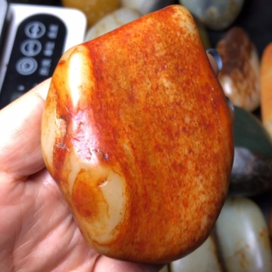 和田玉未镶嵌珠宝奇石