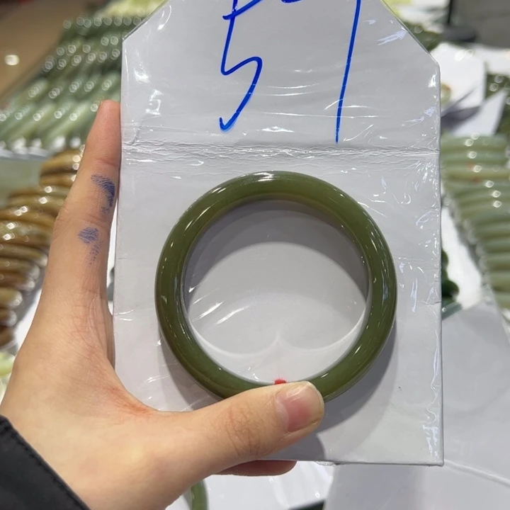 和田玉（糖玉）手镯未镶嵌桐*?