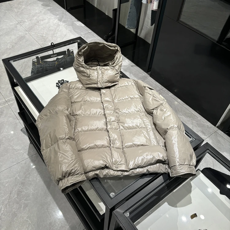 25年春装新款女装 时尚宇航员系列浅灰色面包服外套-24Y002