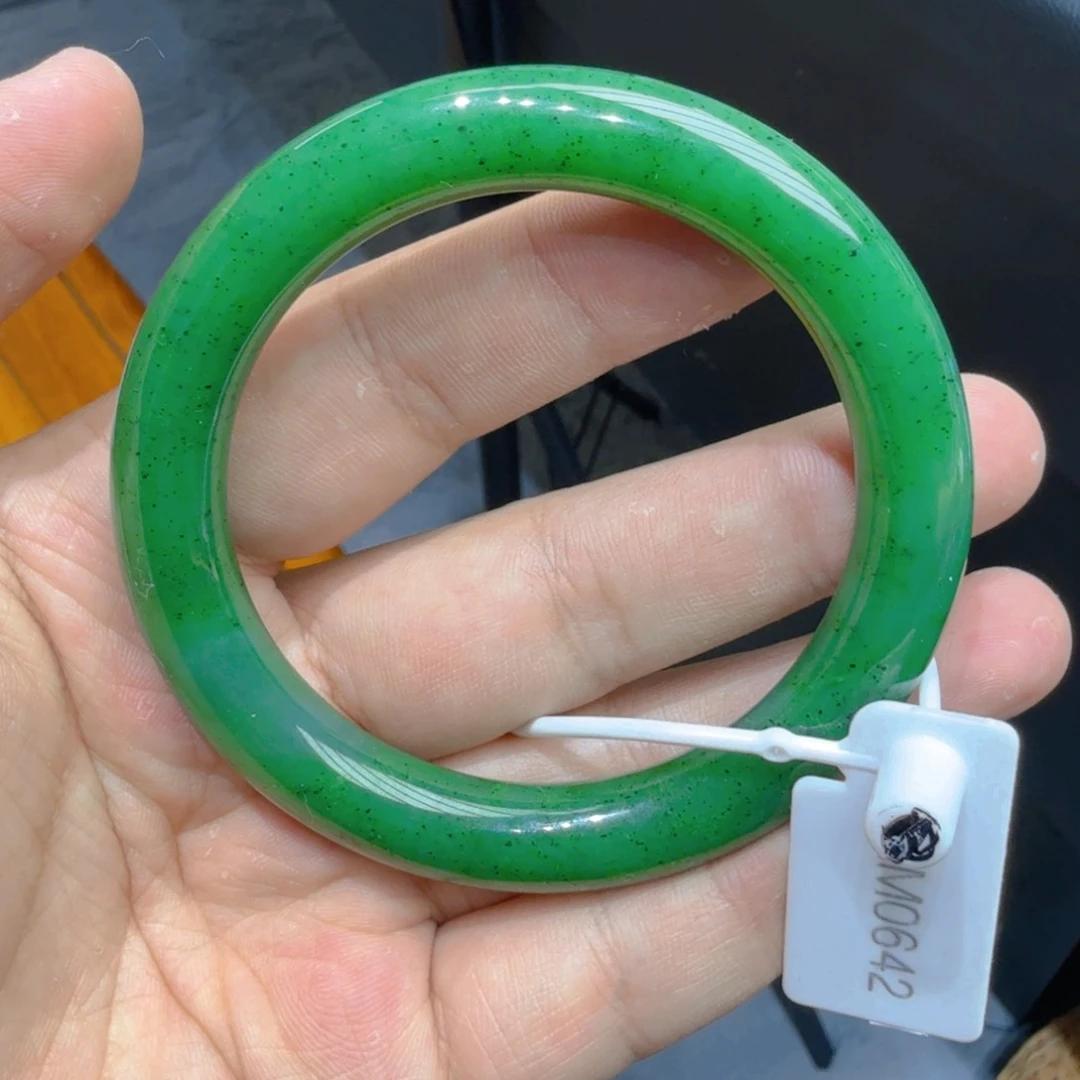 和田玉（碧玉）手镯未镶嵌60