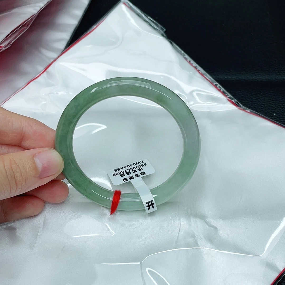 翡翠手镯未镶嵌圆55.2