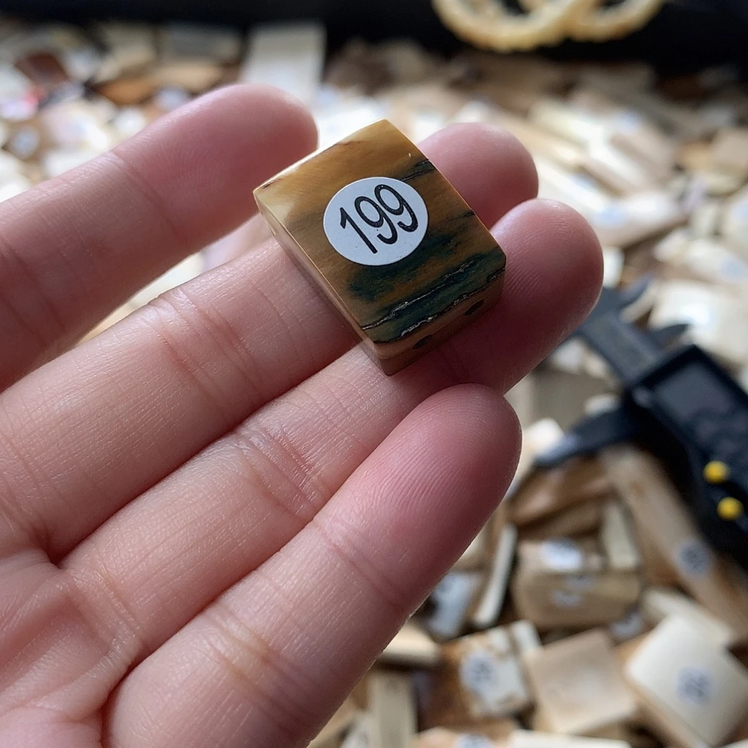 泥塑不打孔联系客服