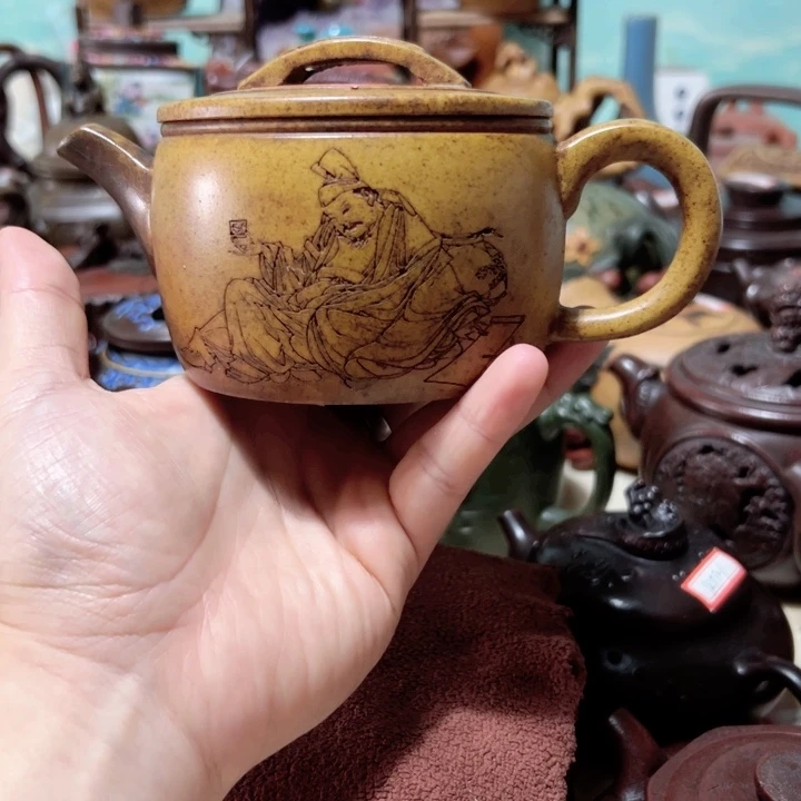 茶壶紫砂紫砂壶收藏起来了