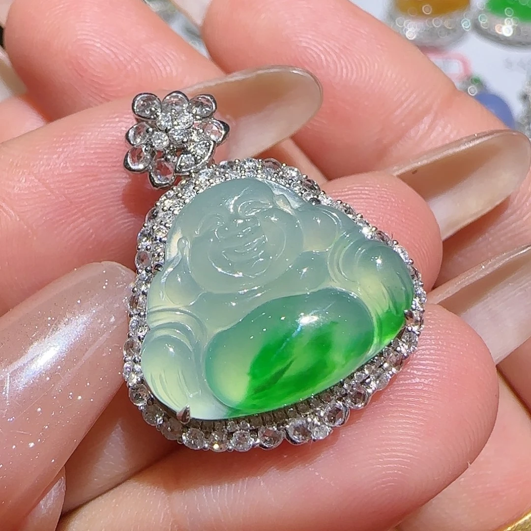 【闪购商品】颈饰18K金镶嵌翡翠天然
