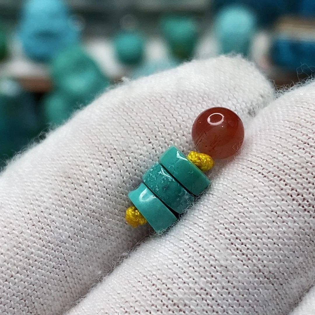 南红玛瑙未镶嵌珠宝奇石