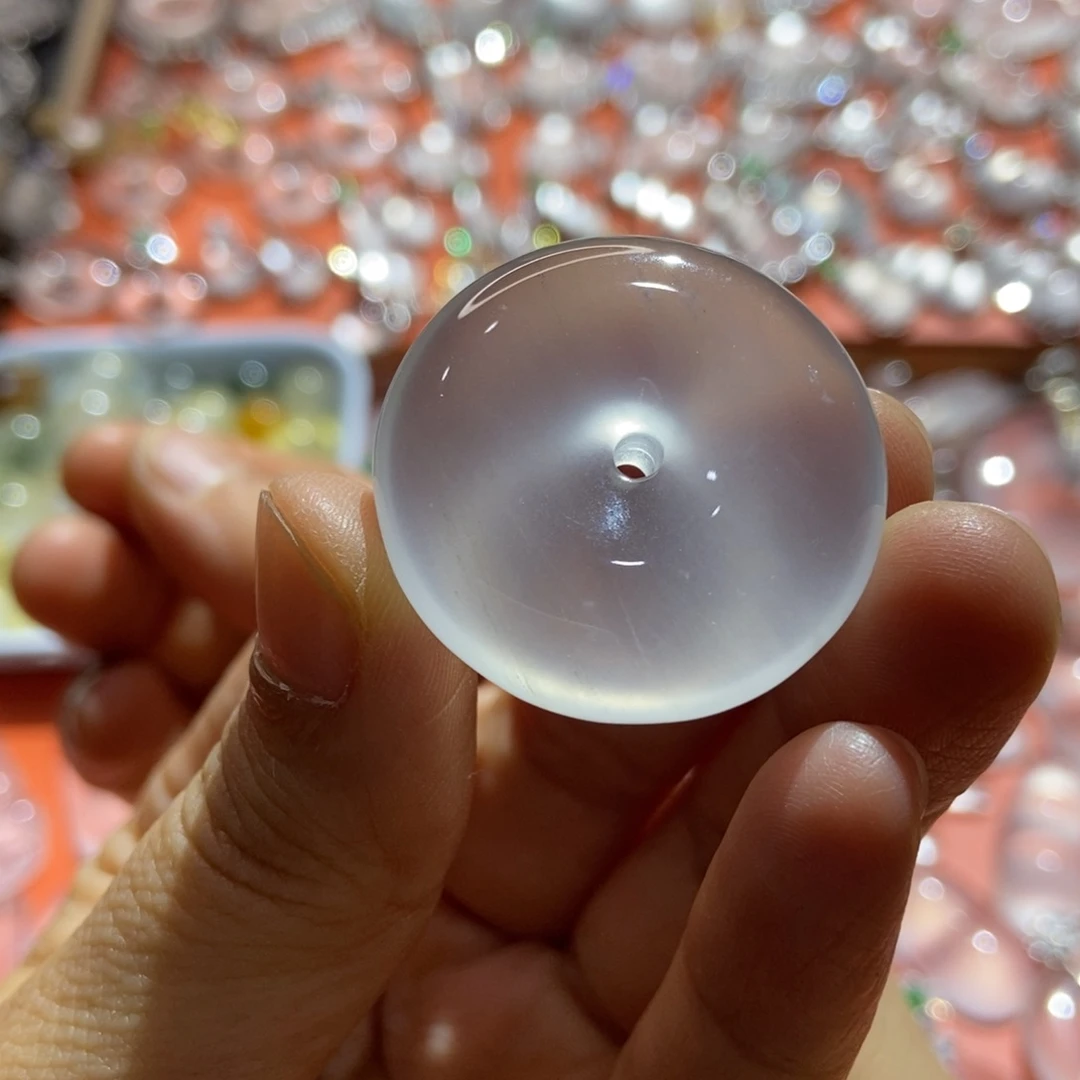 石英质玉未镶嵌颈饰