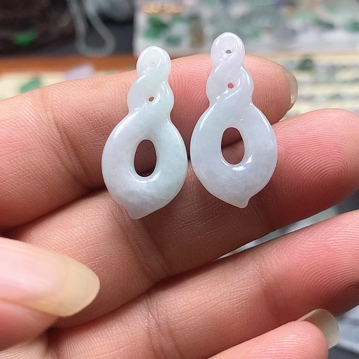 吊坠(不含链)未镶嵌翡翠一个25