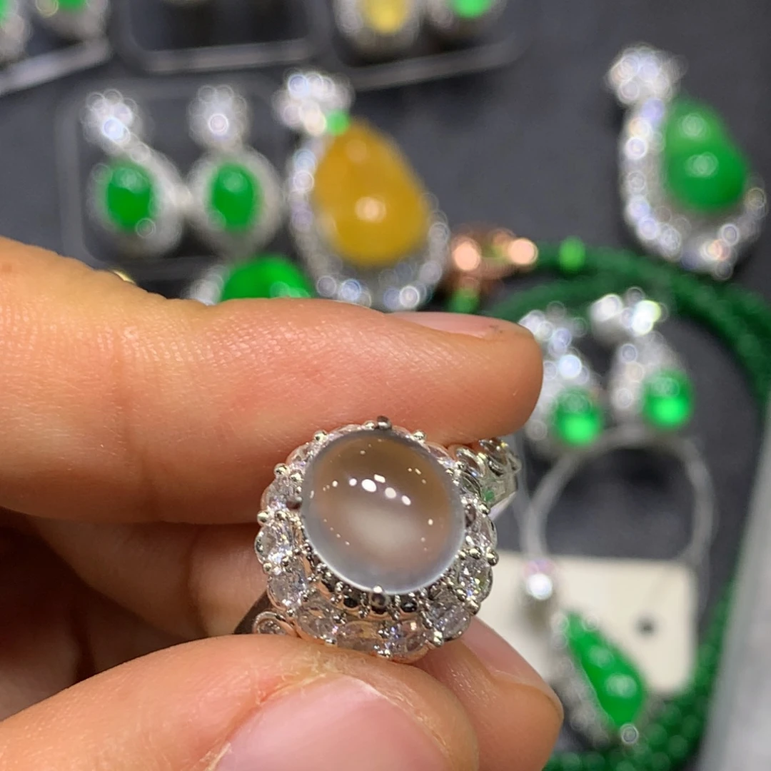 定制翡翠未镶嵌时尚买断不退