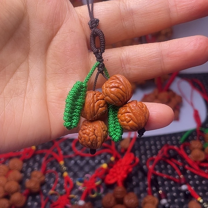 吊坠桃核龙纹桃枭