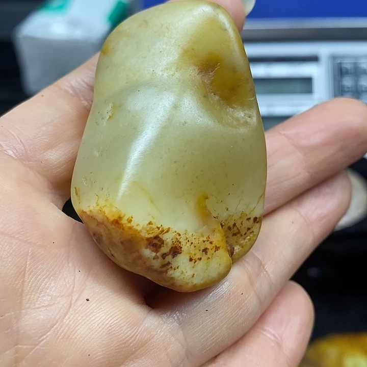 和田玉（糖玉）未镶嵌挂件