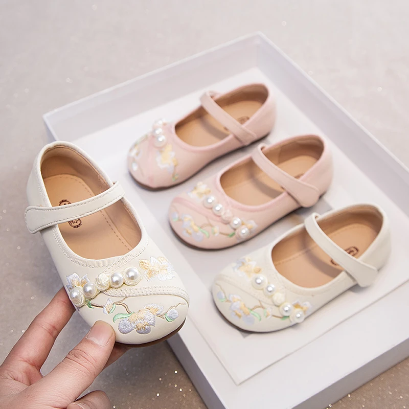 宝宝童鞋新款春秋女孩汉服新中式儿童鞋子软底豆豆鞋小女孩公主鞋